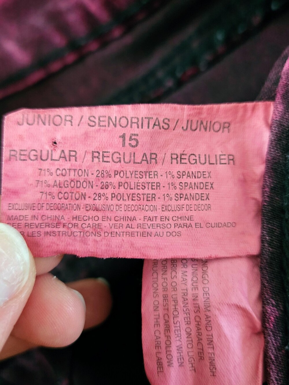 L.E.I. Emma Stretchy Jeggings in Magenta & Black Dyed Denim: Junior's Size 15 - Picture 5 of 5